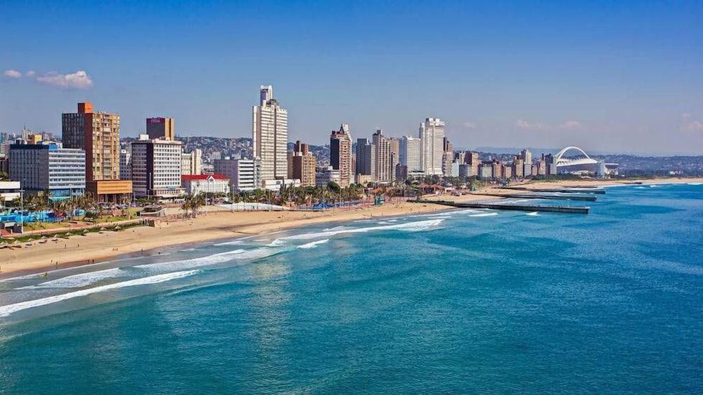 Pavilion Hotel Durban Exteriör bild
